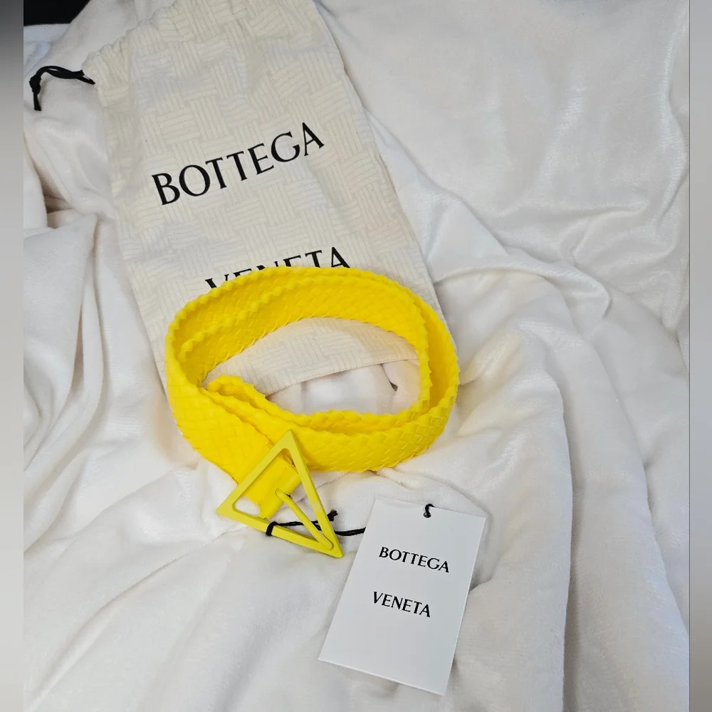 💛 Bottega Veneta Rubber Waist Belt Yellow Medium BRAND NEW! 💛
